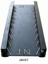 刮板输送机中部槽